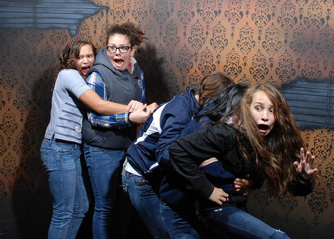 hilarious-terrified-scary-nightmare-fear-factory